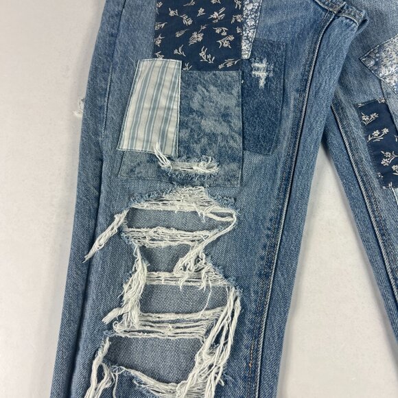American Eagle Jeans Women's 0 Reg Mom Straight Blue Patchwork Distressed Denim - Picture 4 of 16